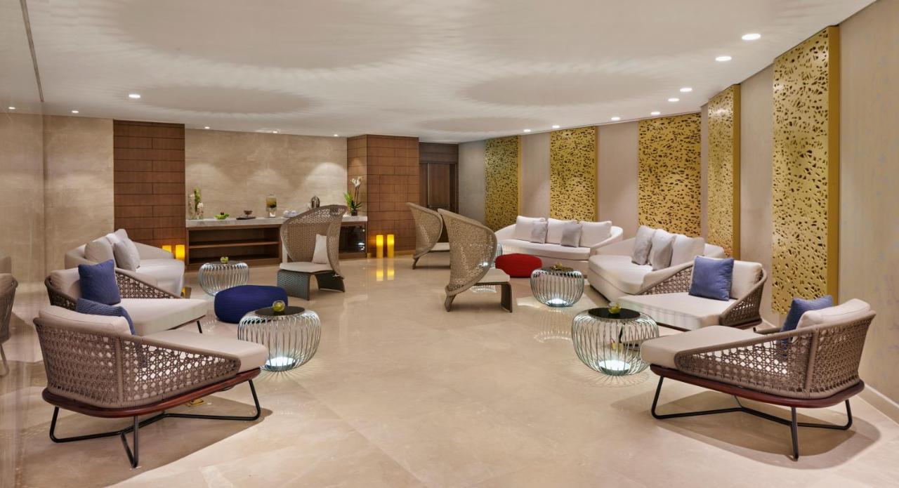 Grand Hyatt And Residences