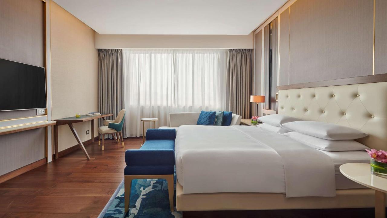 Grand Hyatt And Residences Hotel 5*