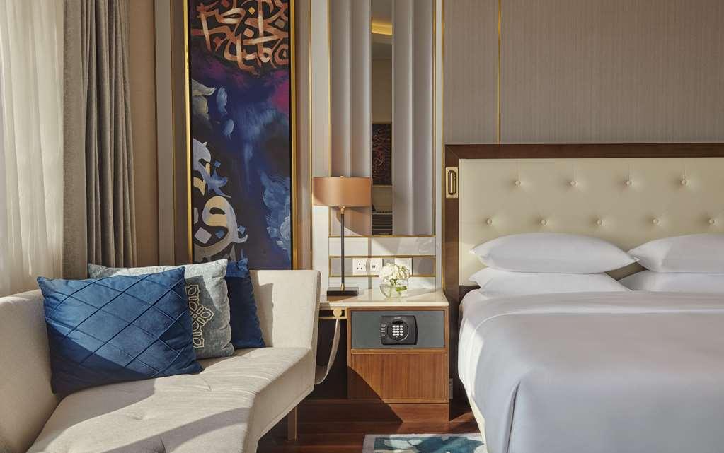 Hotel Grand Hyatt And Residences 5*